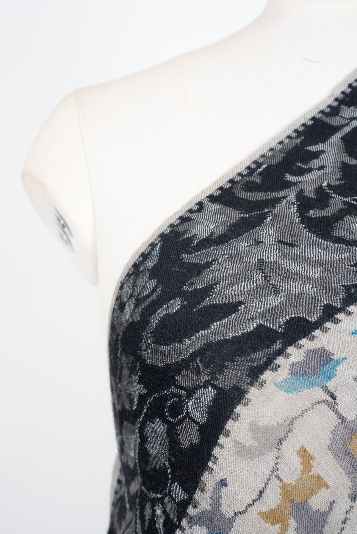 Hand Woven Pure Pashmina Kani Shawl