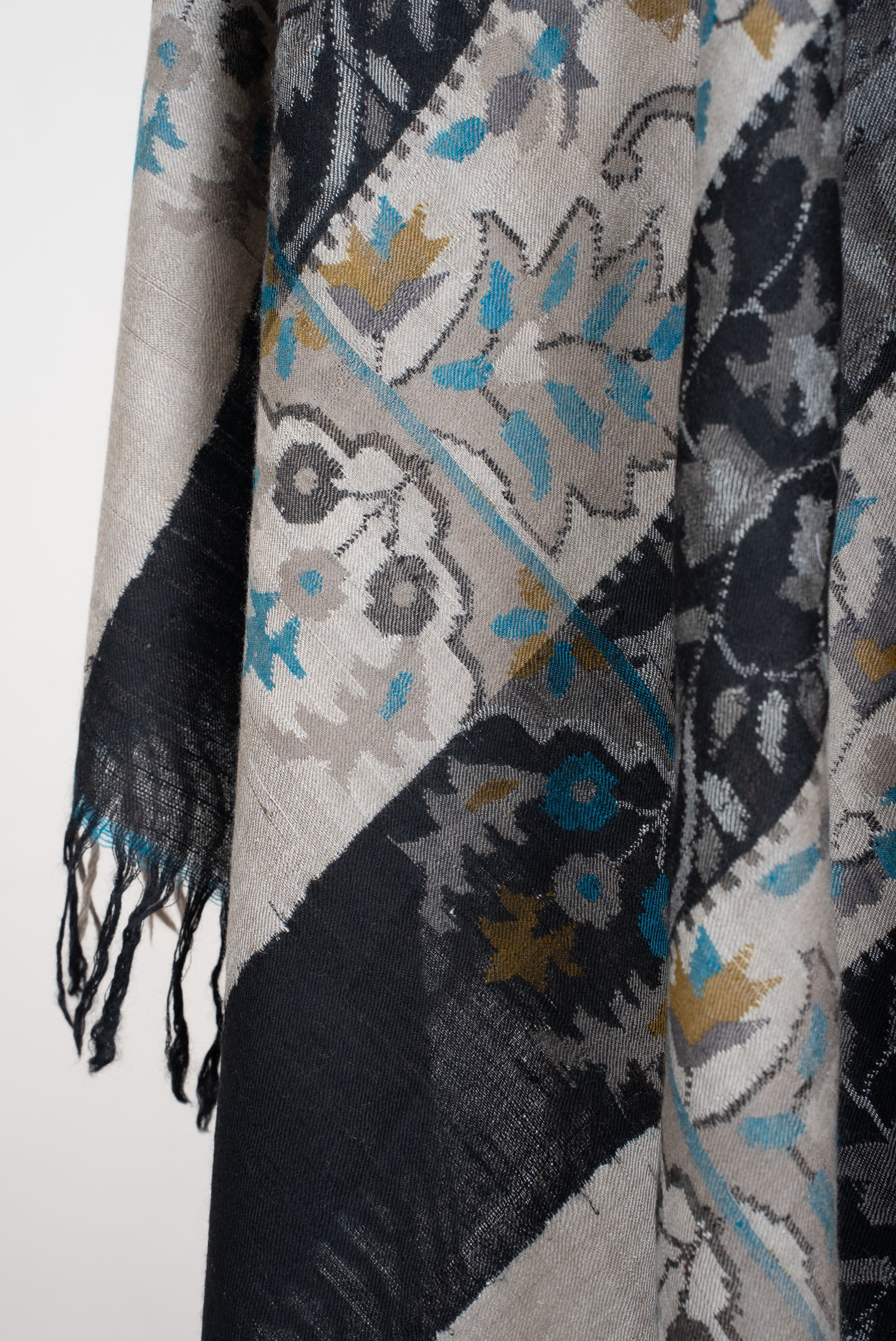 Hand Woven Pure Pashmina Kani Shawl